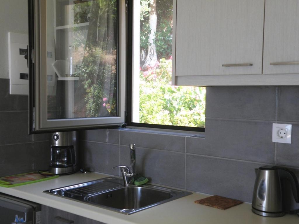 Galini Apartment'S-Suites Skaloti Exterior photo