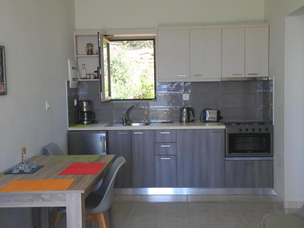 Galini Apartment'S-Suites Skaloti Exterior photo