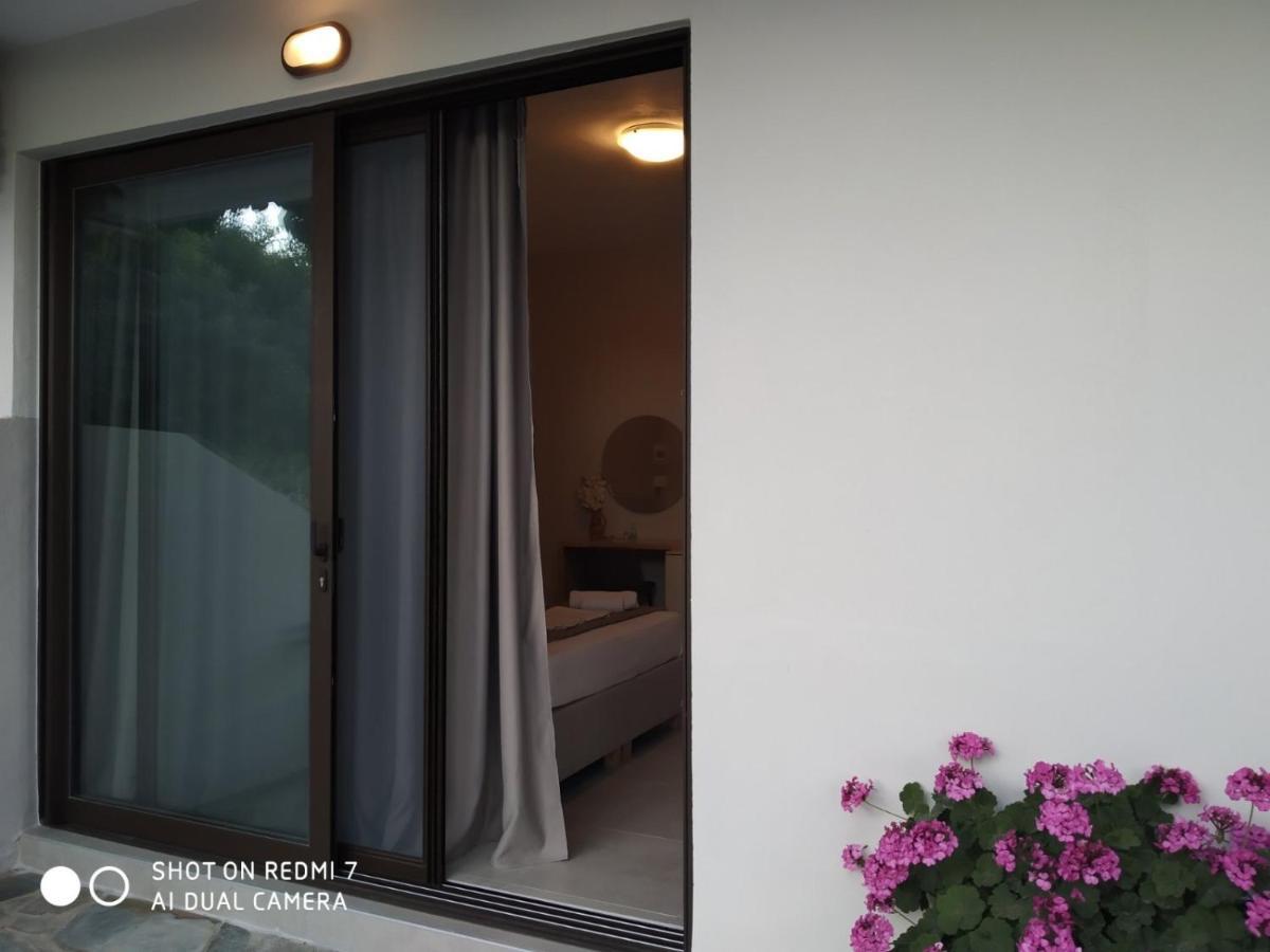 Galini Apartment'S-Suites Skaloti Exterior photo