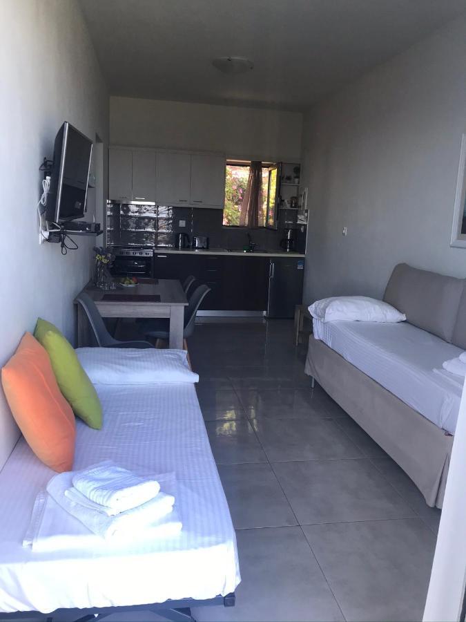 Galini Apartment'S-Suites Skaloti Exterior photo