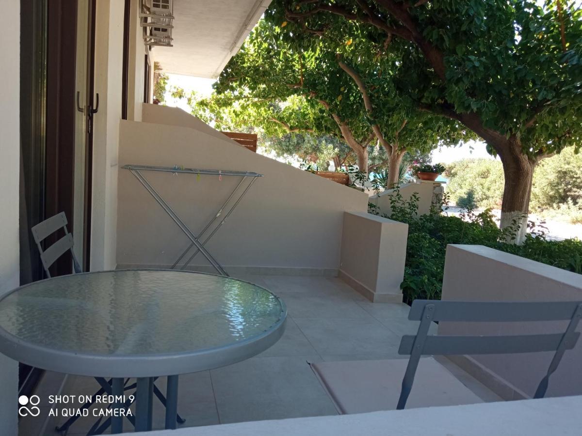 Galini Apartment'S-Suites Skaloti Exterior photo